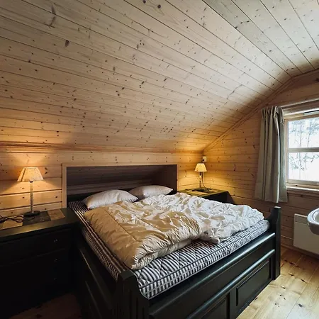 Cozy With Stunning Views In Holiday home