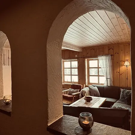 Cozy With Stunning Views In